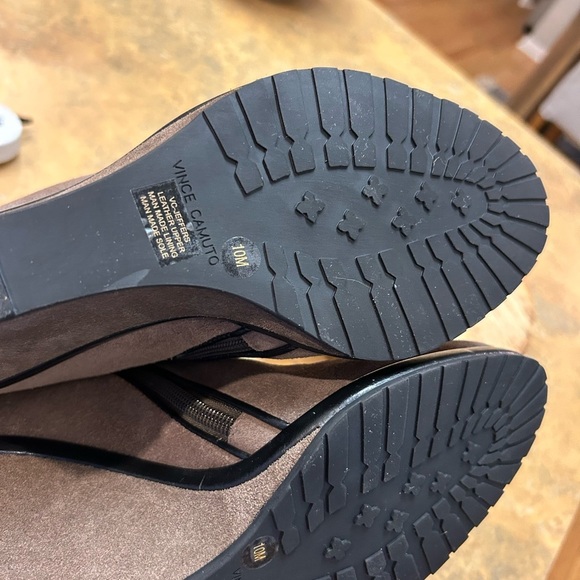 Vince Camuto Jeffers Taupe Suede Ankle Boots - Picture 10 of 10